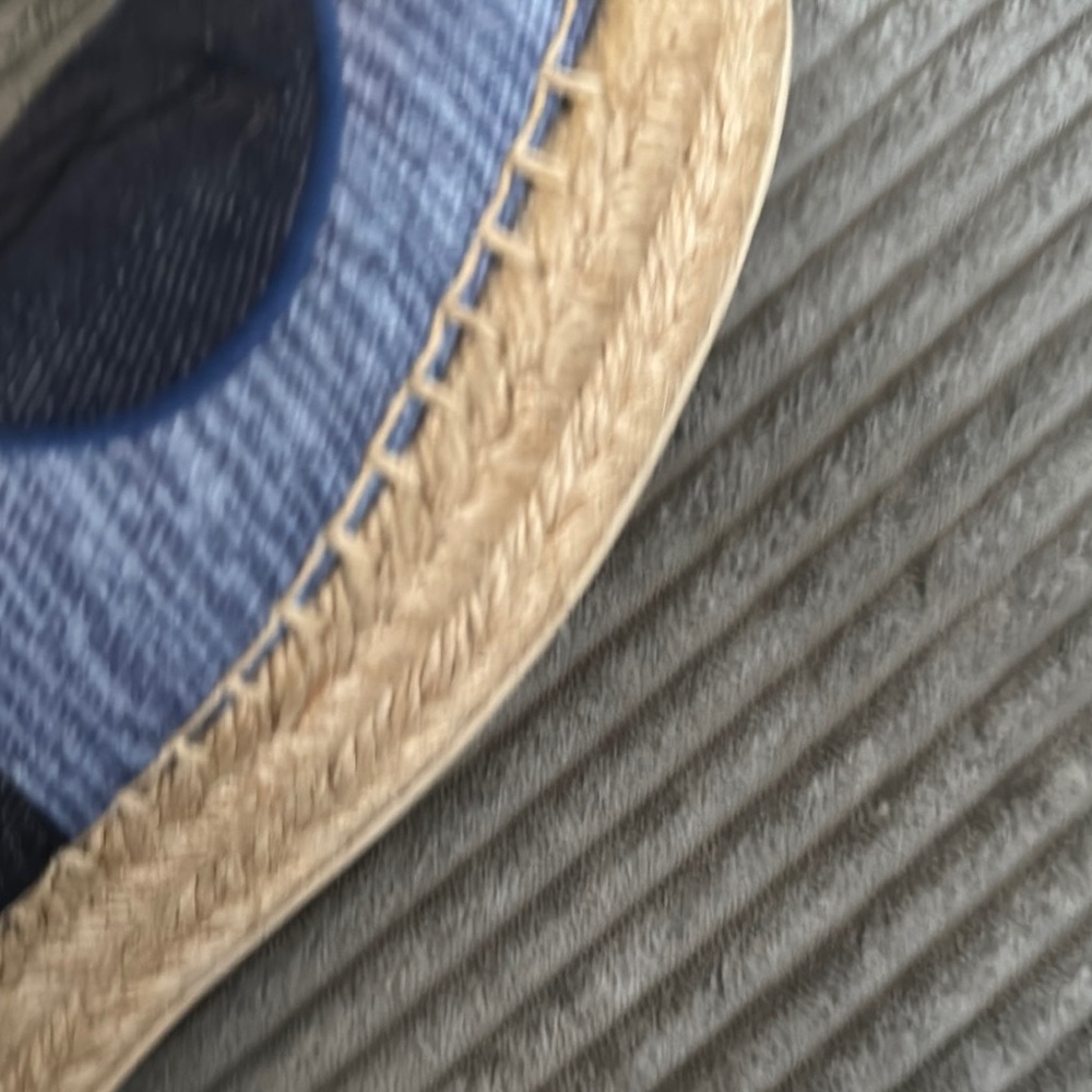 Louis Vuitton 💯 Authentic Espadrilles Navy Blue size 40 with dust bags - Picture 10 of 12